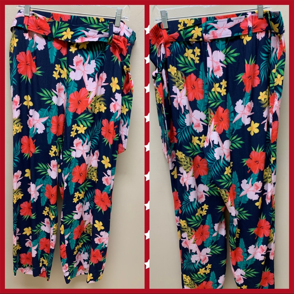 2 for $20🍒 🌺Fun Comfy Floral Pants🌸